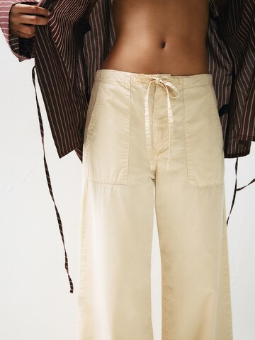Pull&Bear Wide leg Trousers in Yellow