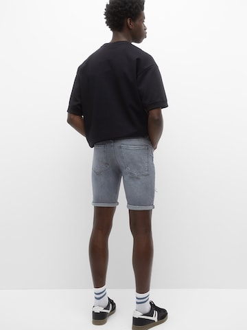 Pull&Bear Slimfit Shorts in Grau
