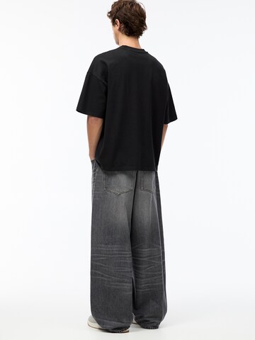 Pull&Bear Тениска в черно
