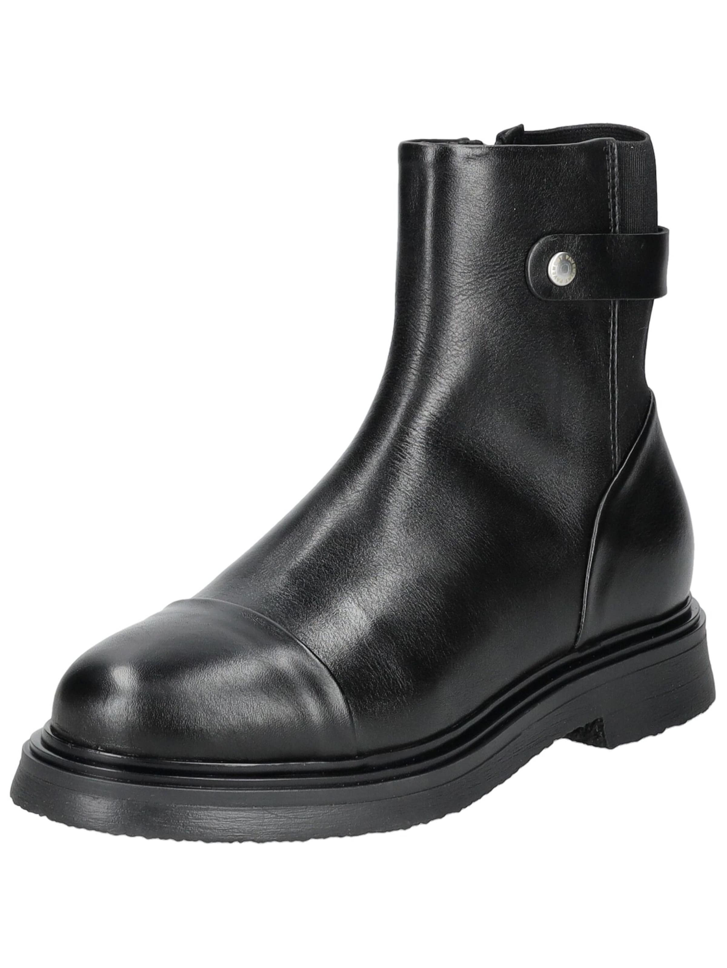 PAVEMENT Bootie 'Brook' in Black: front