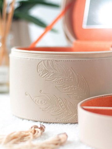 Friedrich23 Jewelry storage 'BOHO Schmuckkästchen rund' in Beige