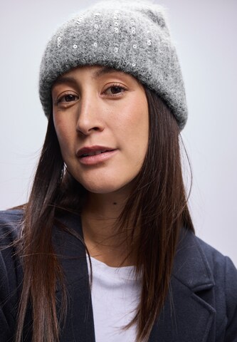 STREET ONE Beanie in Grey: front