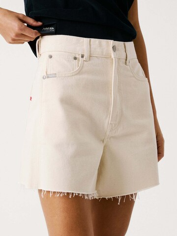 Loosefit Jeans di Red Bull Racing x Pepe Jeans in bianco