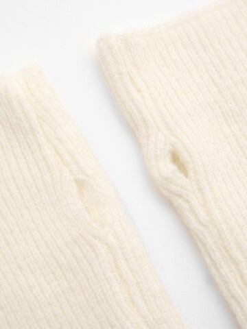 Pull&Bear Handwarmers in Wit