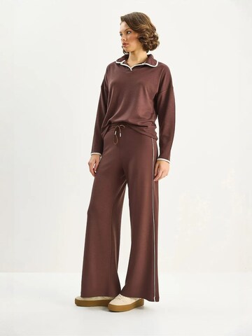 Bianco Lucci - Calças de fato em castanho