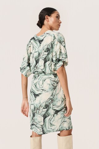 SOAKED IN LUXURY Shirt dress 'Arowe' in Green