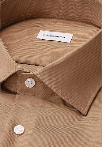 Coupe regular Chemise business 'Schwarze Rose' SEIDENSTICKER en marron