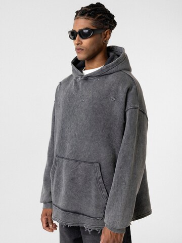 VAMOS CLO Sweatshirt i svart