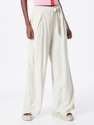 ABOUT YOU Pleat-Front Pants 'Ria' in Beige: front