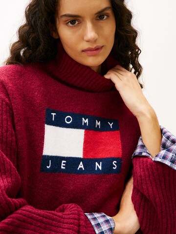 Tommy Jeans Sweater in Purple