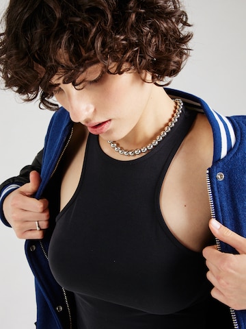Top di Superdry in nero