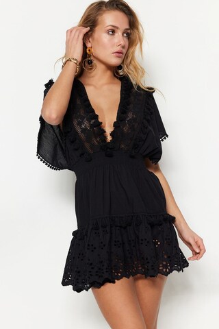 Trendyol Summer Dress in Black: front