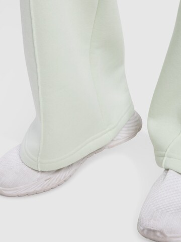Smilodox Loosefit Hose 'Milea' in Grün