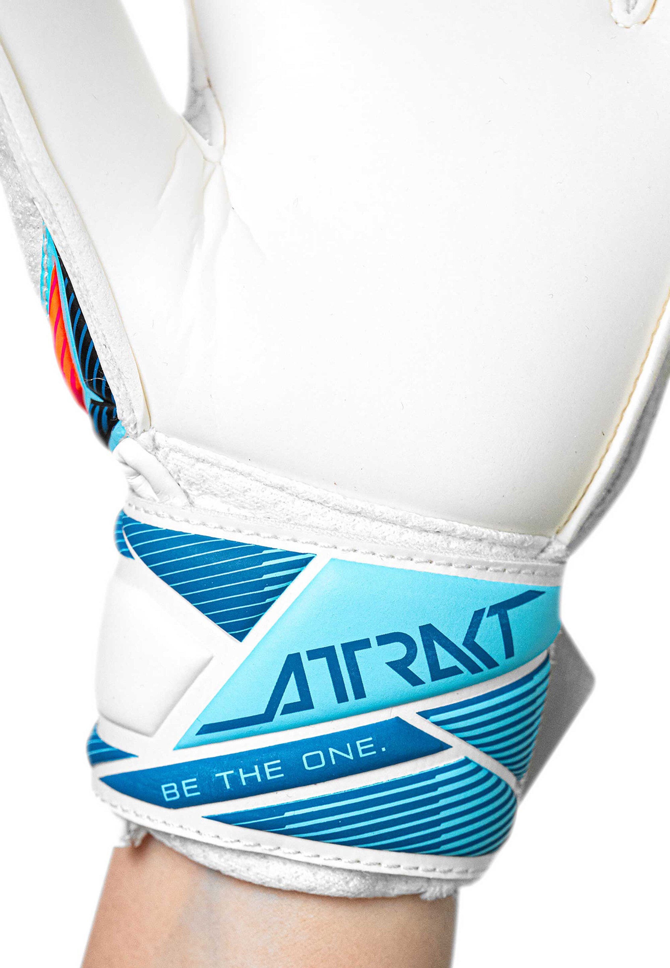 REUSCH Sports gloves 'Attrakt Solid Junior' in White
