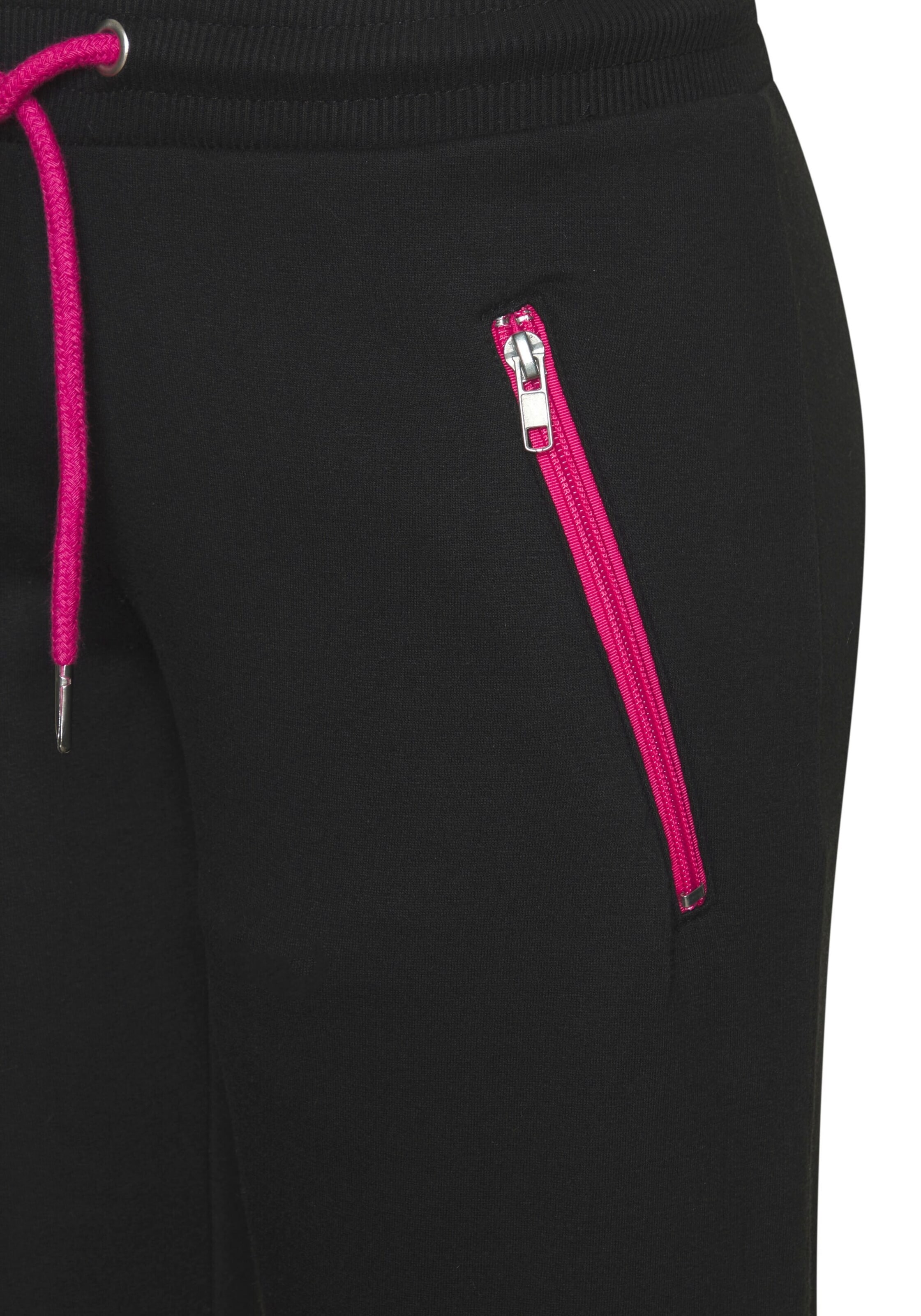 KangaROOS Tapered Hose in Schwarz