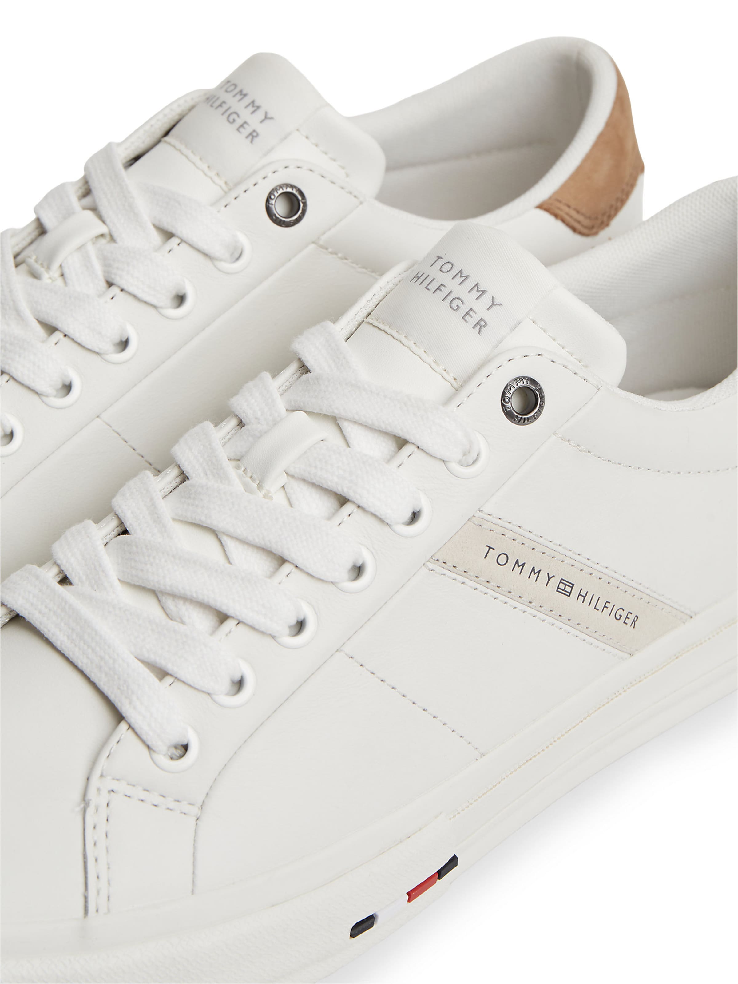 TOMMY HILFIGER Sneaker in Beige