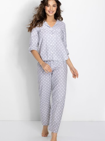Momenti Per Me - Pijama 'Looking Good' en gris: frente