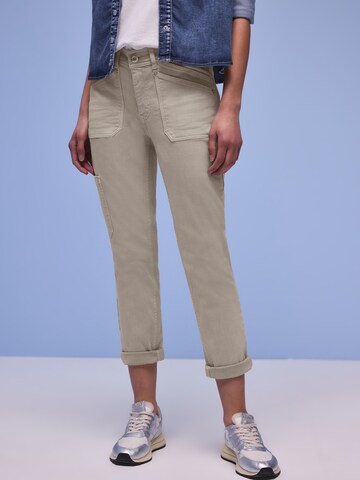 STREET ONE Конический (Tapered) Джинсы 'Charlie' в Бежевый: спереди