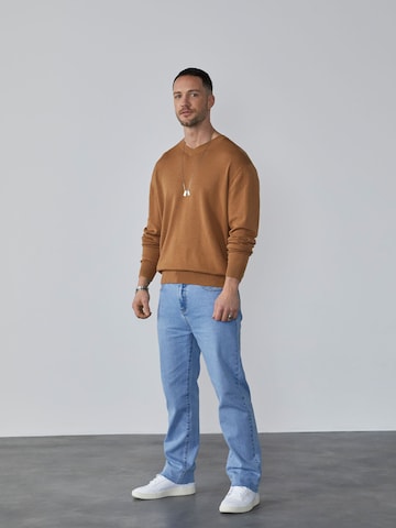 DAN FOX APPAREL Sweater 'James' in Brown
