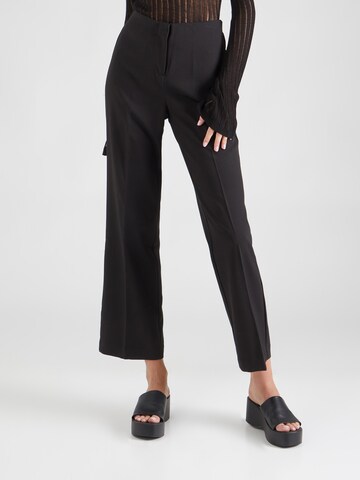 regular Pantaloni con piega frontale 'YASMINE' di ONLY in nero: frontale