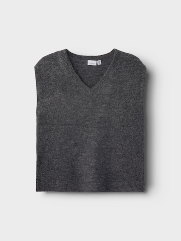 NAME IT Vest i grå