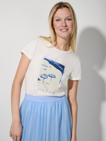 MORE & MORE Shirt in White: front