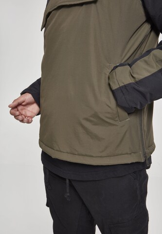 Urban Classics Between-season jacket in Green