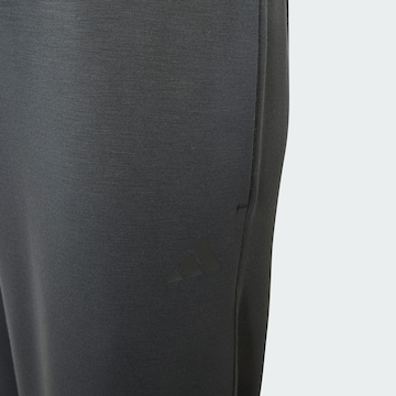 ADIDAS SPORTSWEAR Loosefit Sportovní kalhoty – černá