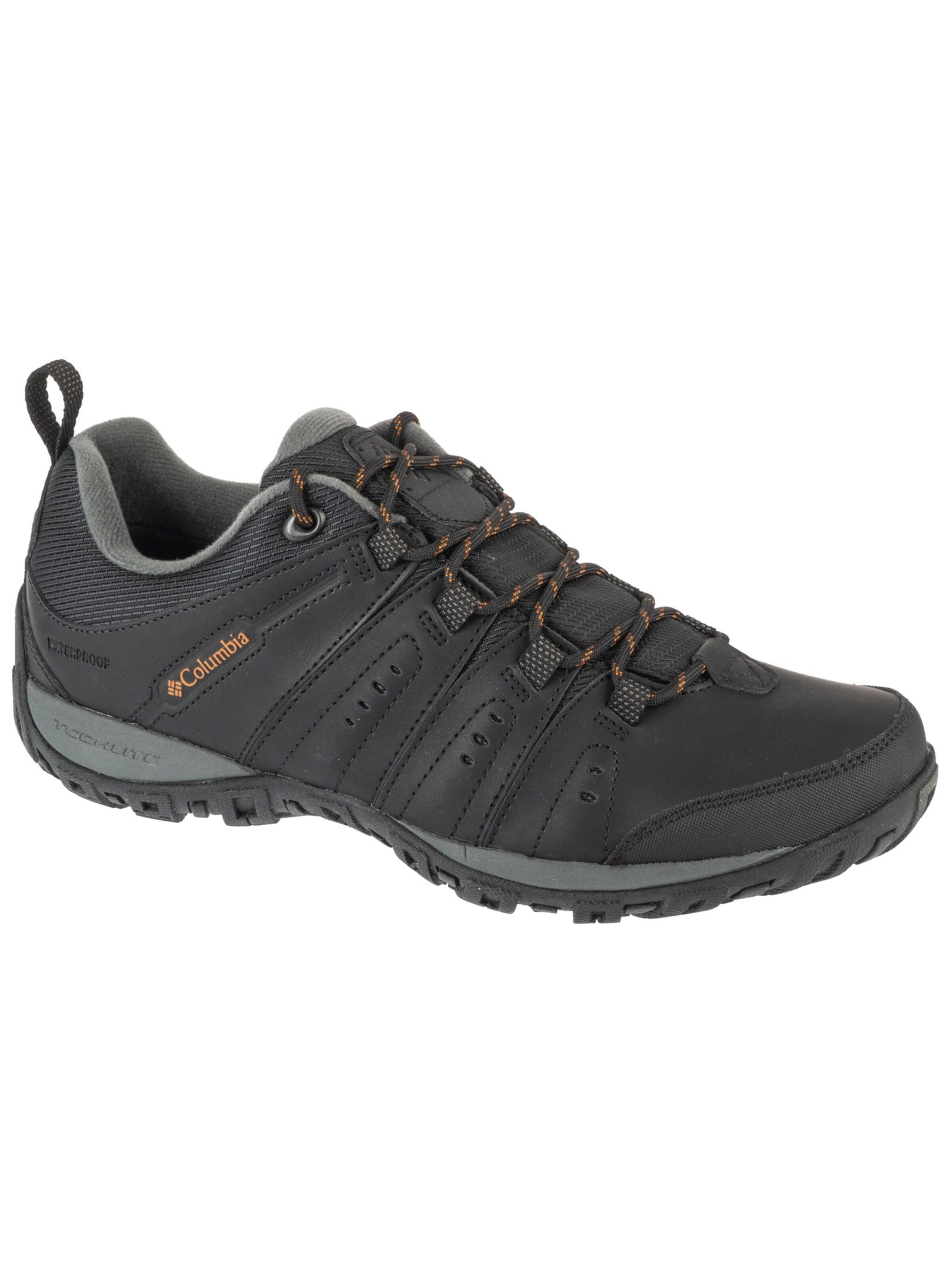 COLUMBIA Baskets basses 'Woodburn II' en 41 en noir, Vue avec produit