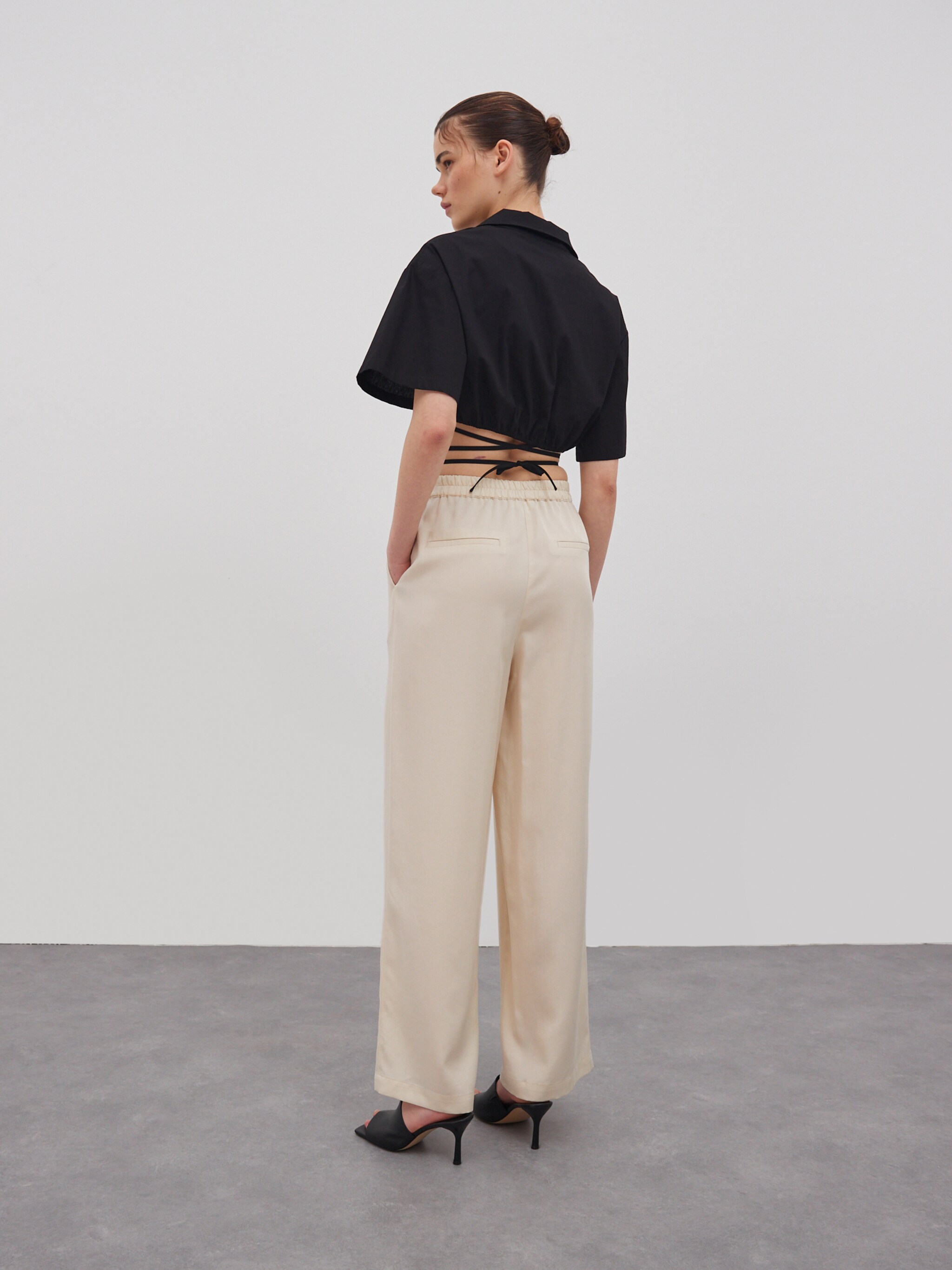 EDITED Produkte Bluse (GOTS) schwarz