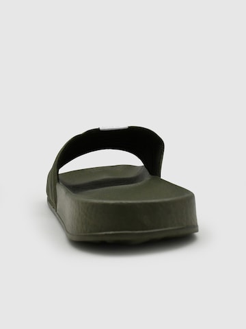 Chaussure basse ' Riever ' Smilodox en vert