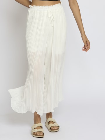 Lilavie Wide leg Trousers 'Kimm' in White: front
