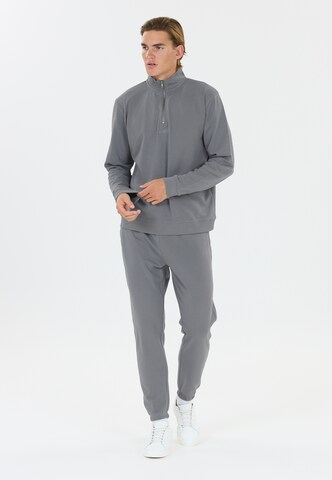 Virtus Regular Workout Pants 'Minne' in Grey