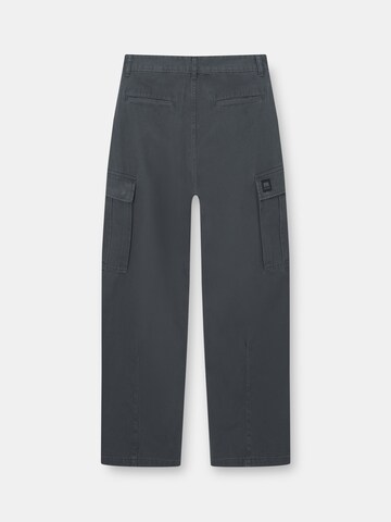 Regular Pantalon cargo Pull&Bear en gris