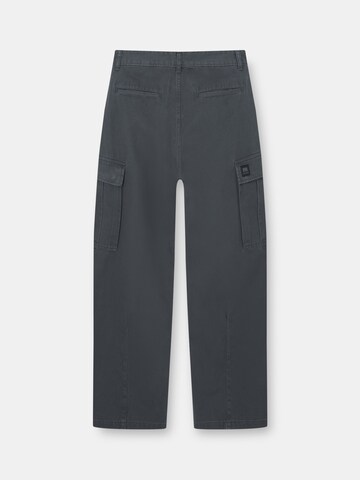 Pull&Bear Regular Hose in Grau