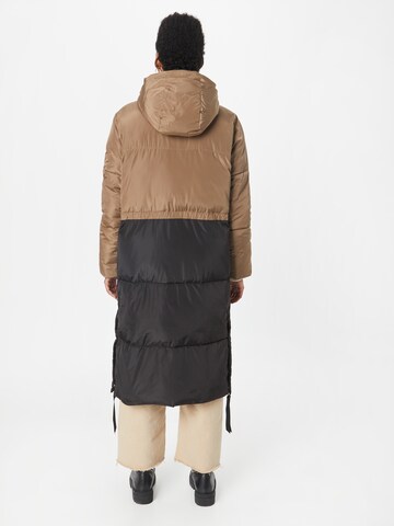 Manteau d’hiver 'Buff' SECOND FEMALE en beige