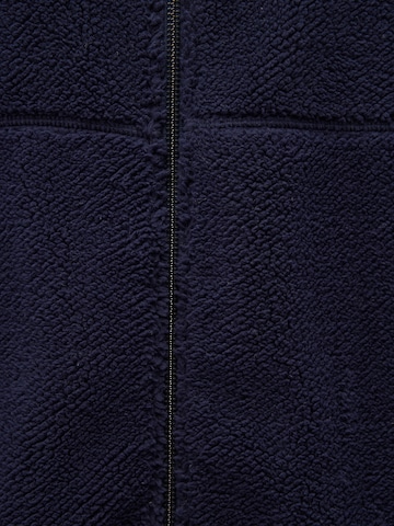 Mavi Pullover in Blau