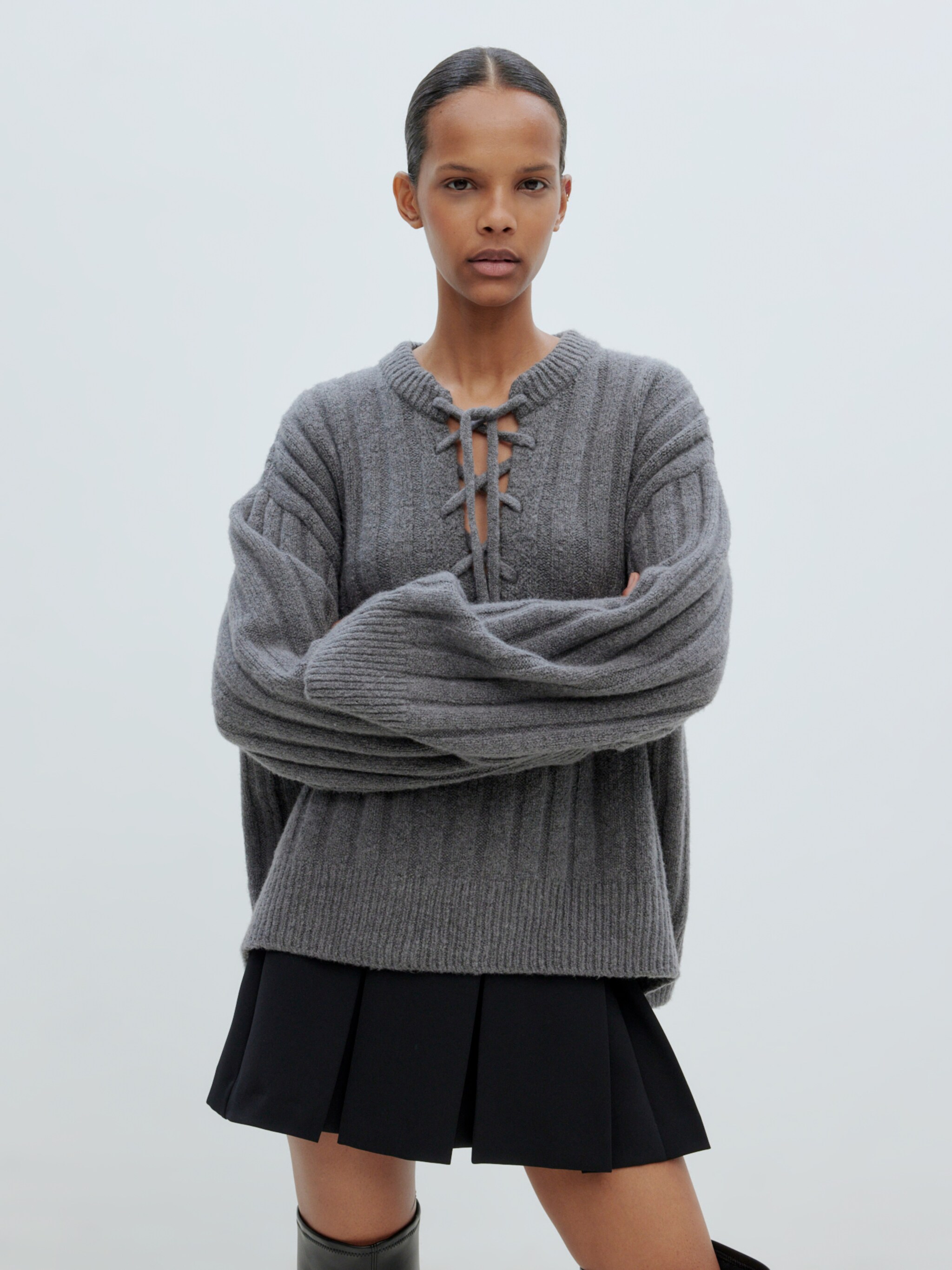 EDITED Produits Pull-over 'Jascha' gris foncé