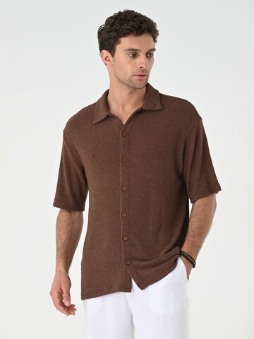 Antioch Regular fit Button Up Shirt in Brown: front