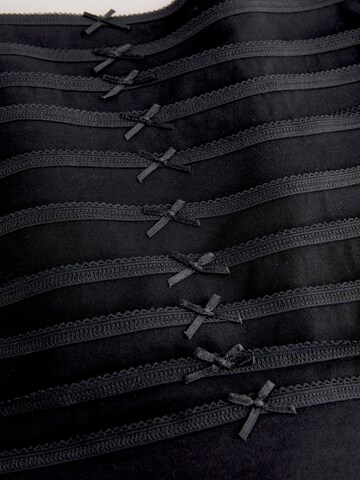 Tanga de la Next pe negru