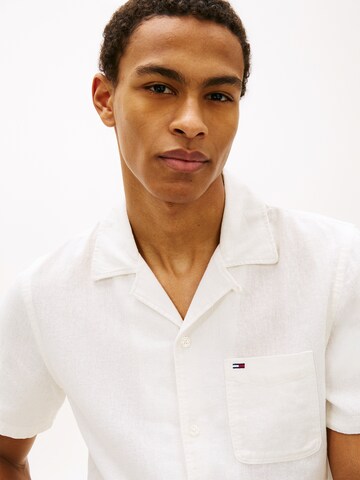Tommy Jeans Regular fit Button Up Shirt in White