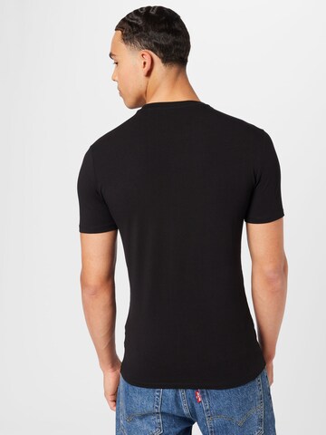 T-Shirt GUESS en noir