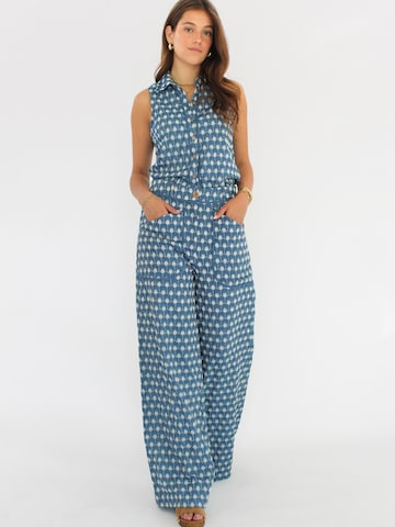 Honnête Atelier Flared Pants 'Paige' in Blue: front