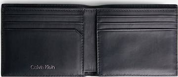 Portamonete 'Modern Bar' di Calvin Klein in nero