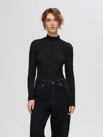 T-shirt 'Timmi' SELECTED FEMME en noir : devant