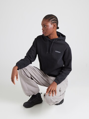 NAPAPIJRI Sweatshirt 'B-BLANCHE' in Schwarz