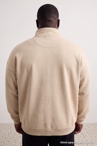 Trendyol Curve - Sudadera en beige