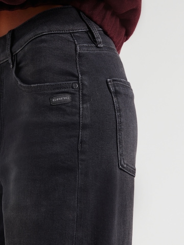 Largi Jeans '94JETTE' de la Gang pe negru