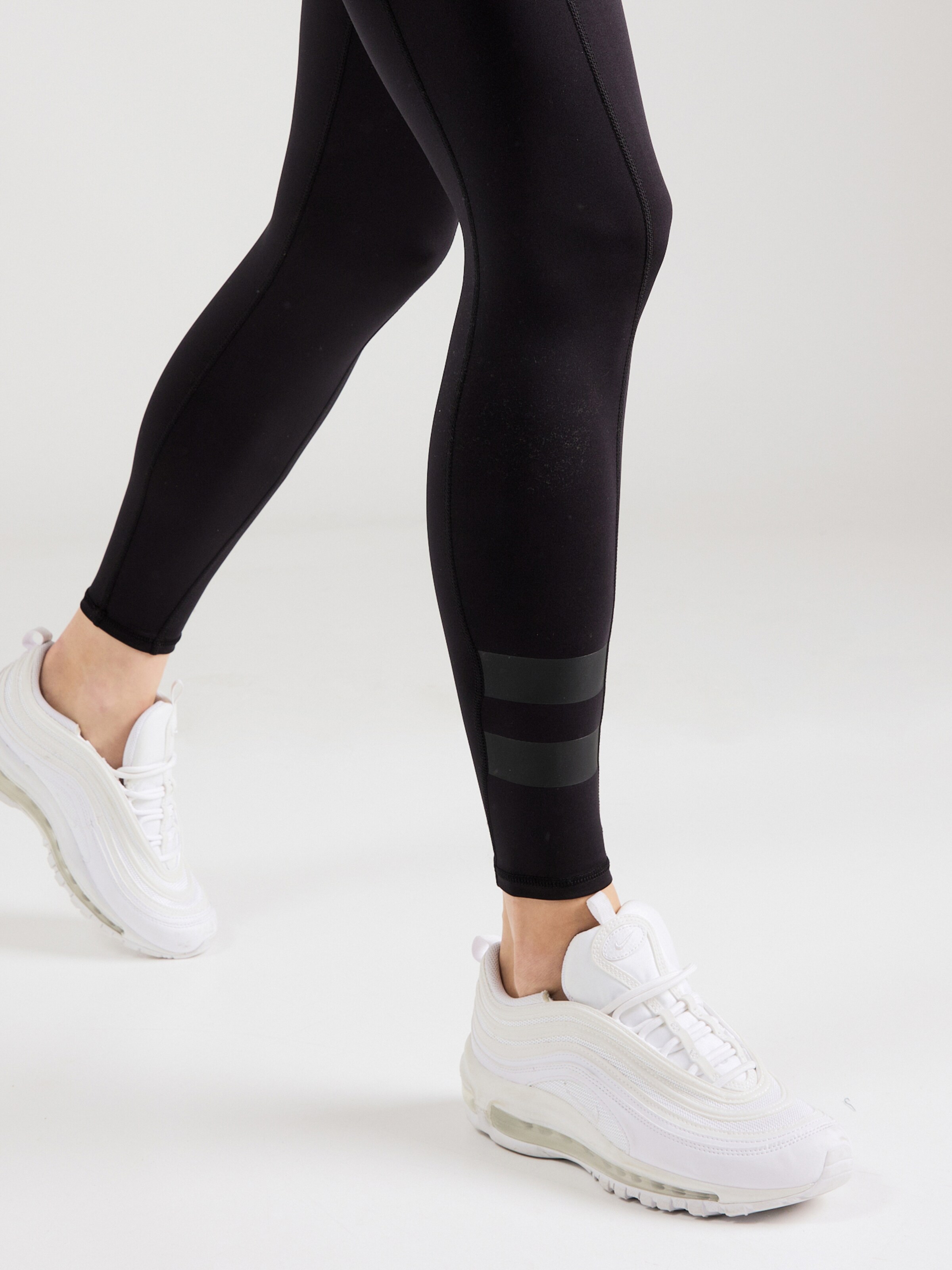 Hurley Skinny Workout Pants in Black ABOUT YOU