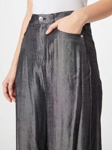 WEEKDAY Regular Trousers 'Denver' in Silver